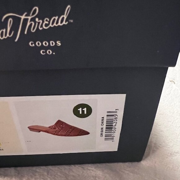 Women's Universal Thread Whisper Woven Mules - Picture 6 of 6